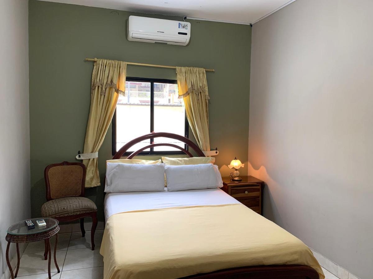 Residencial Turistico Rio Guayas Bed and Breakfast Γκουαγιακίλ Εξωτερικό φωτογραφία